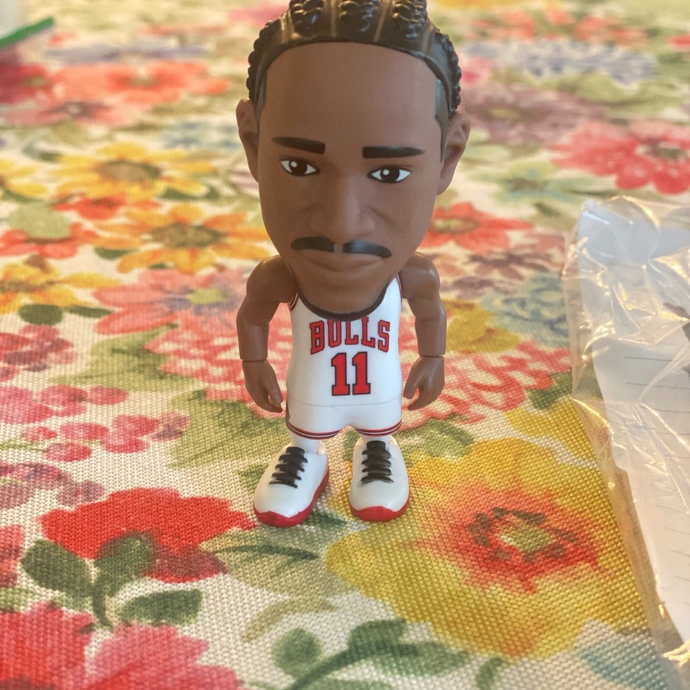 Demar Derozan NBA Baller Bulls Miniature Figure with Jersey